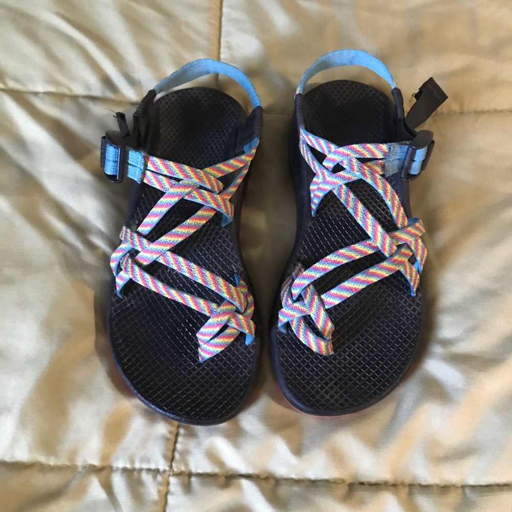 Chacos size 7 rainbow